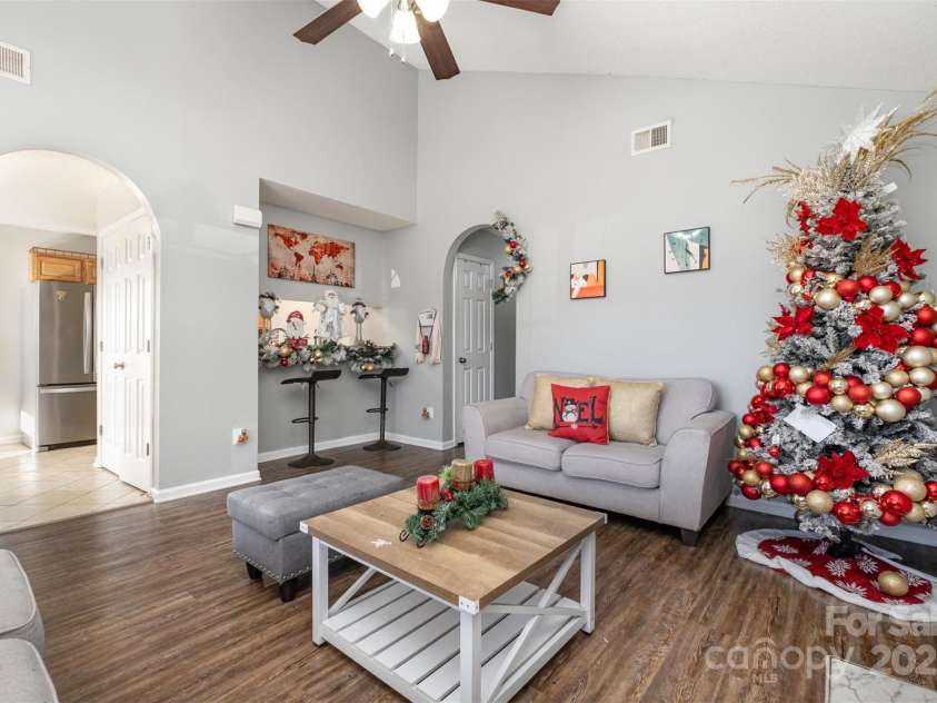 304 Athens Hills Place, Kannapolis, NC 28083.  MLS# CAR4329207, YatesRealty ID 2787. 