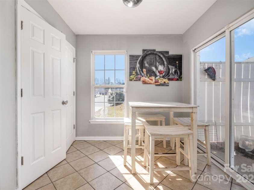 304 Athens Hills Place, Kannapolis, NC 28083.  MLS# CAR4329207, YatesRealty ID 2787. 