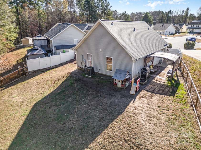 304 Athens Hills Place, Kannapolis, NC 28083.  MLS# CAR4329207, YatesRealty ID 2787. 