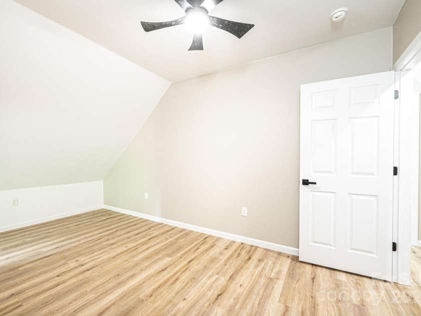 204 Hickory Street, Granite Falls, NC 28630.  MLS# CAR4283921, YatesRealty ID 27870. 