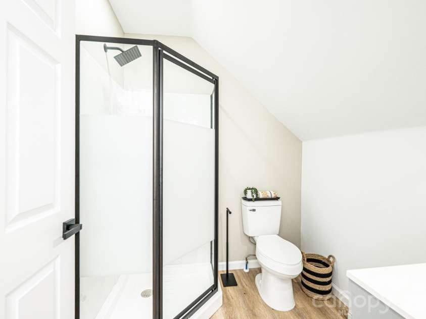 204 Hickory Street, Granite Falls, NC 28630.  MLS# CAR4283921, YatesRealty ID 27870. 