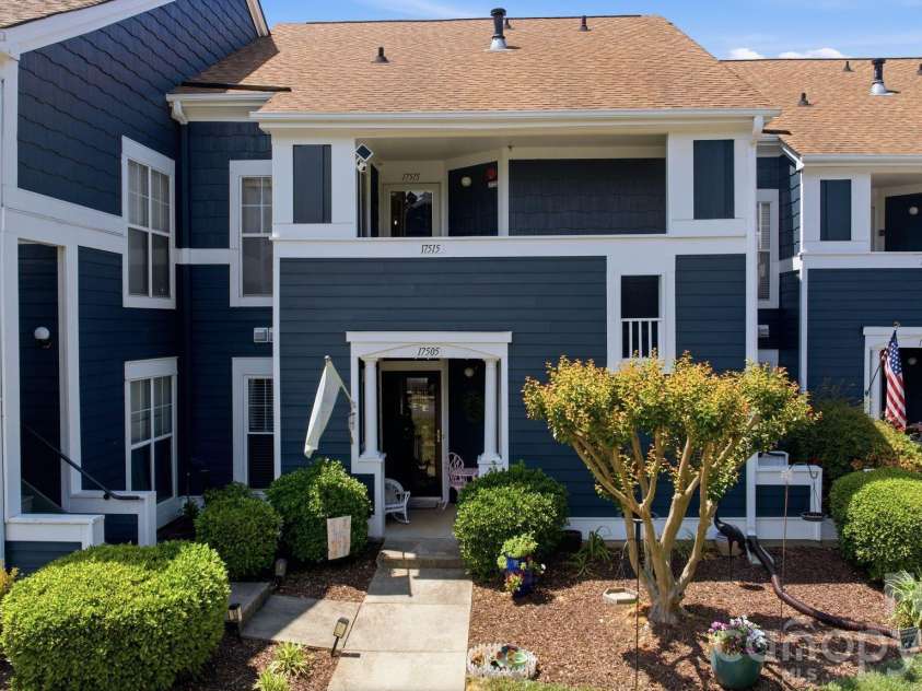 17515 Tuscany Lane, Cornelius, NC 28031.  MLS# CAR4379416, YatesRealty ID 27871. 