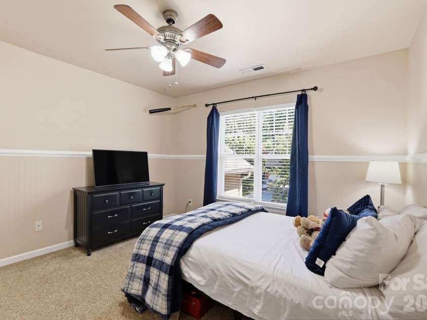 9118 Spratt Lane, Waxhaw, NC 28173.  MLS# CAR4382798, YatesRealty ID 27872. 