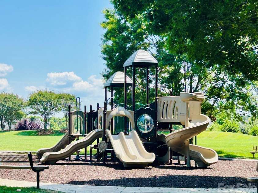 9118 Spratt Lane, Waxhaw, NC 28173.  MLS# CAR4382798, YatesRealty ID 27872. Community Playground