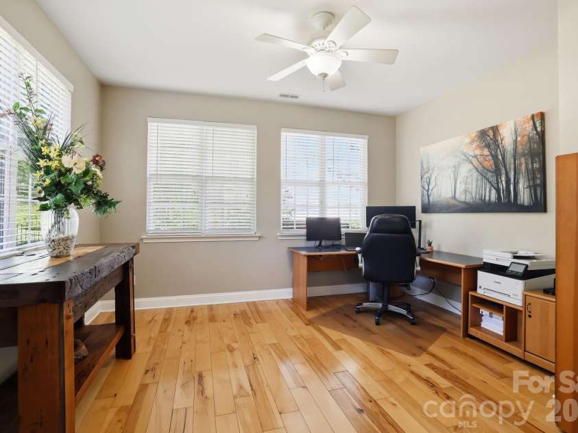 9118 Spratt Lane, Waxhaw, NC 28173.  MLS# CAR4382798, YatesRealty ID 27872. Office/Sunroom