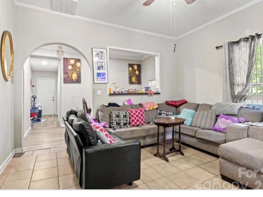 318 Goff Street, Charlotte, NC 28208.  MLS# CAR4383821, YatesRealty ID 27873. 