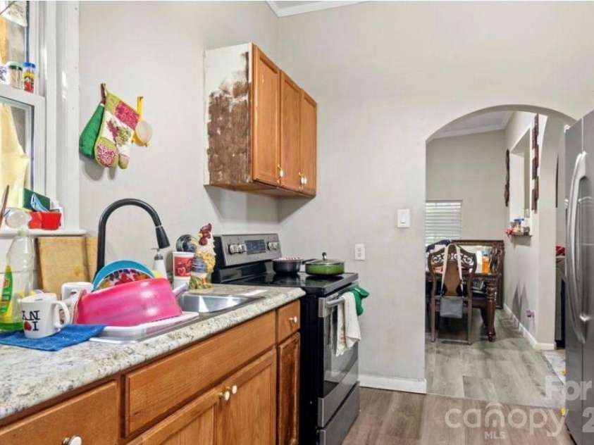 318 Goff Street, Charlotte, NC 28208.  MLS# CAR4383821, YatesRealty ID 27873. 