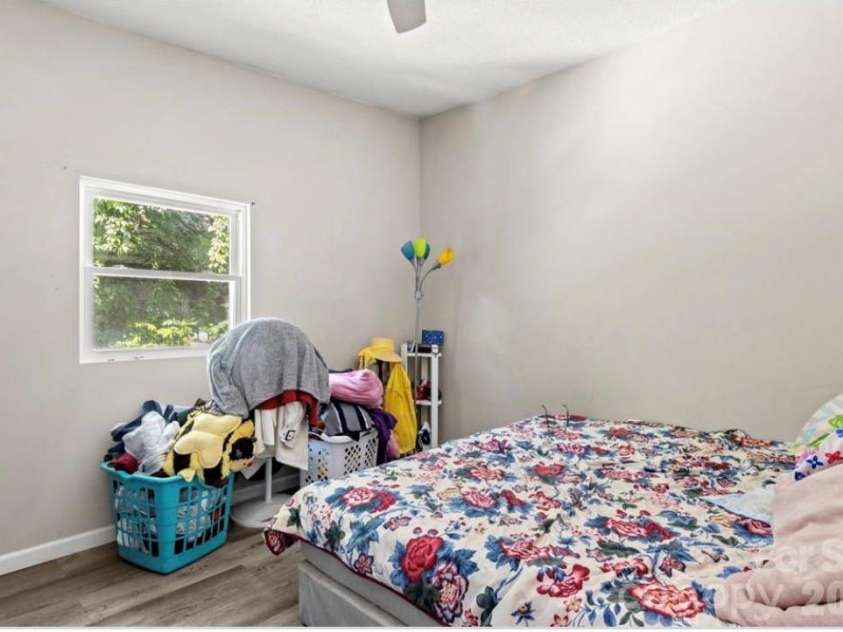 318 Goff Street, Charlotte, NC 28208.  MLS# CAR4383821, YatesRealty ID 27873. 