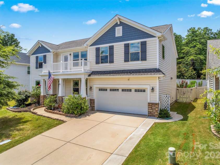15213 Red Canoe Way, Charlotte, NC 28278.  MLS# CAR4276858, YatesRealty ID 27874. 