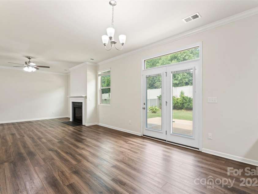 15213 Red Canoe Way, Charlotte, NC 28278.  MLS# CAR4276858, YatesRealty ID 27874. 