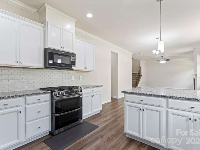 15213 Red Canoe Way, Charlotte, NC 28278.  MLS# CAR4276858, YatesRealty ID 27874. 
