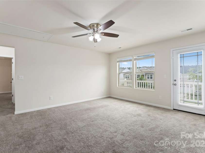 15213 Red Canoe Way, Charlotte, NC 28278.  MLS# CAR4276858, YatesRealty ID 27874. 