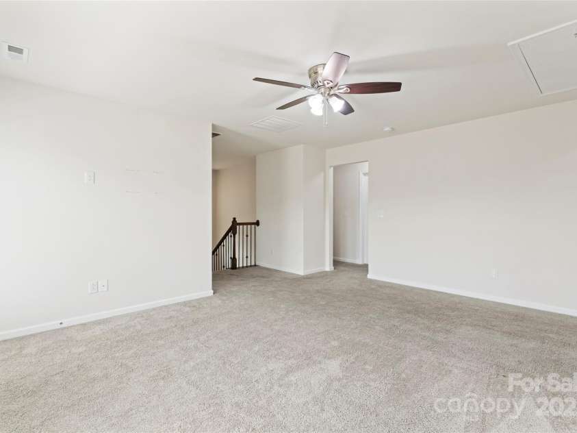 15213 Red Canoe Way, Charlotte, NC 28278.  MLS# CAR4276858, YatesRealty ID 27874. 