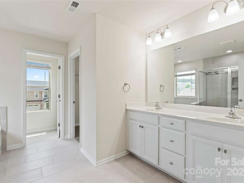 15213 Red Canoe Way, Charlotte, NC 28278.  MLS# CAR4276858, YatesRealty ID 27874. 