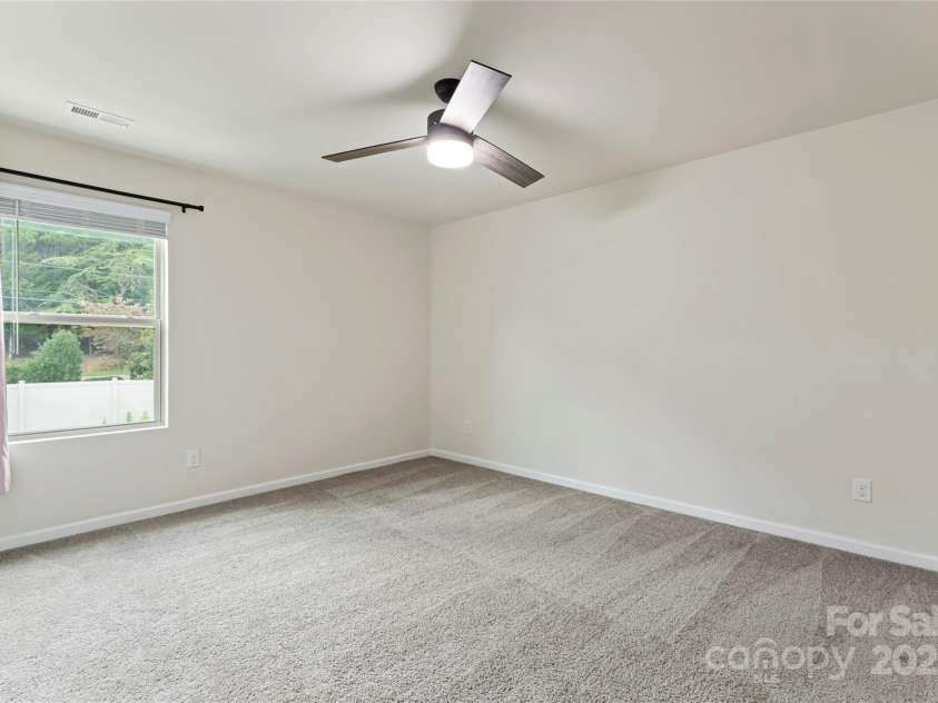 15213 Red Canoe Way, Charlotte, NC 28278.  MLS# CAR4276858, YatesRealty ID 27874. 