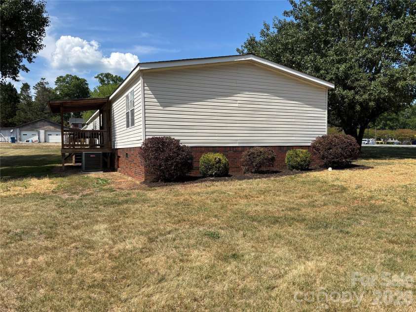 559 School Drive, Taylorsville, NC 28681.  MLS# CAR4384662, YatesRealty ID 27875. 