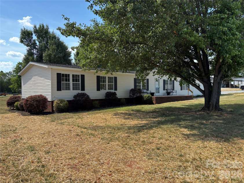 559 School Drive, Taylorsville, NC 28681.  MLS# CAR4384662, YatesRealty ID 27875. 