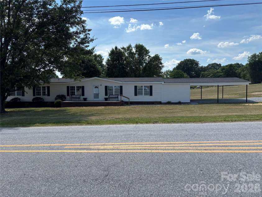 559 School Drive, Taylorsville, NC 28681.  MLS# CAR4384662, YatesRealty ID 27875. 