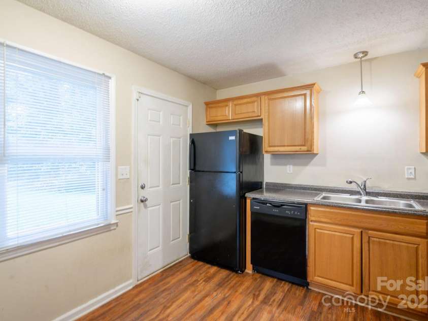 6622 Water Mill Court, Charlotte, NC 28215.  MLS# CAR4283880, YatesRealty ID 27875. 