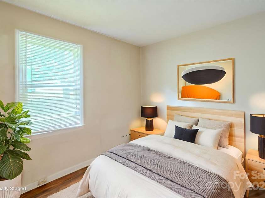 6622 Water Mill Court, Charlotte, NC 28215.  MLS# CAR4283880, YatesRealty ID 27875. Virtually Staged