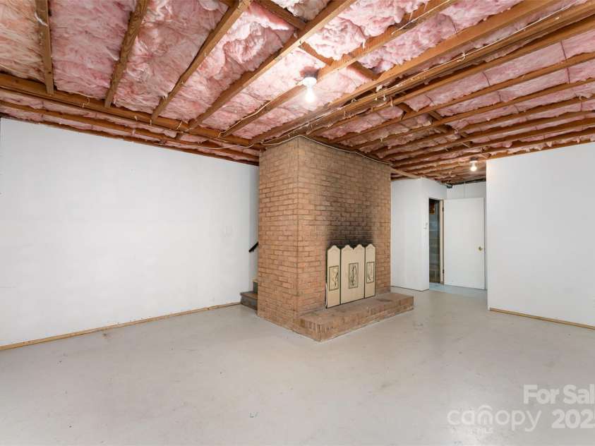 3075 Simmons Street, Kannapolis, NC 28083.  MLS# CAR4283917, YatesRealty ID 27876. 