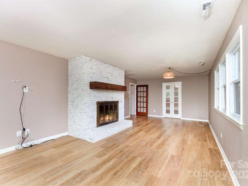 3075 Simmons Street, Kannapolis, NC 28083.  MLS# CAR4283917, YatesRealty ID 27876. 