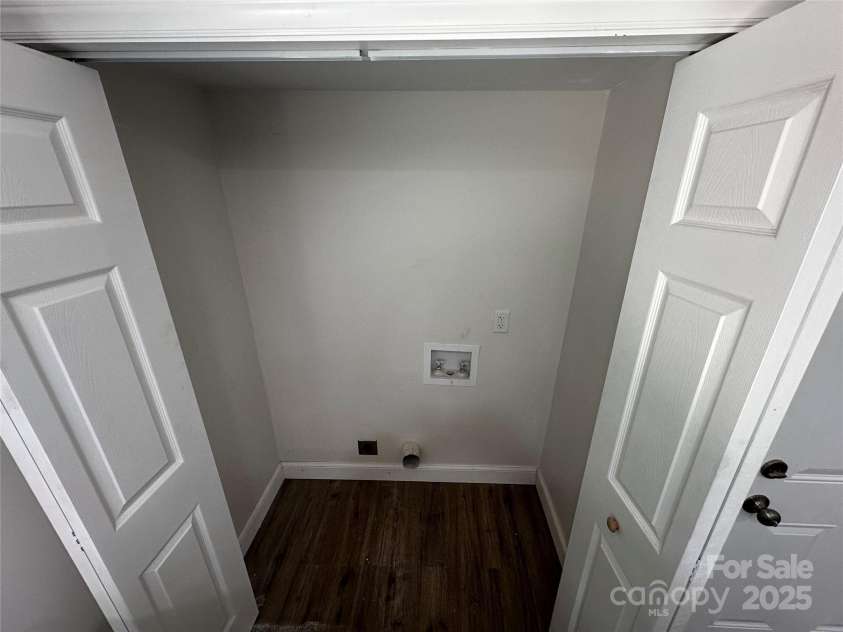 801 Calhoun Street, Lancaster, SC 29720.  MLS# CAR4265445, YatesRealty ID 27879. 