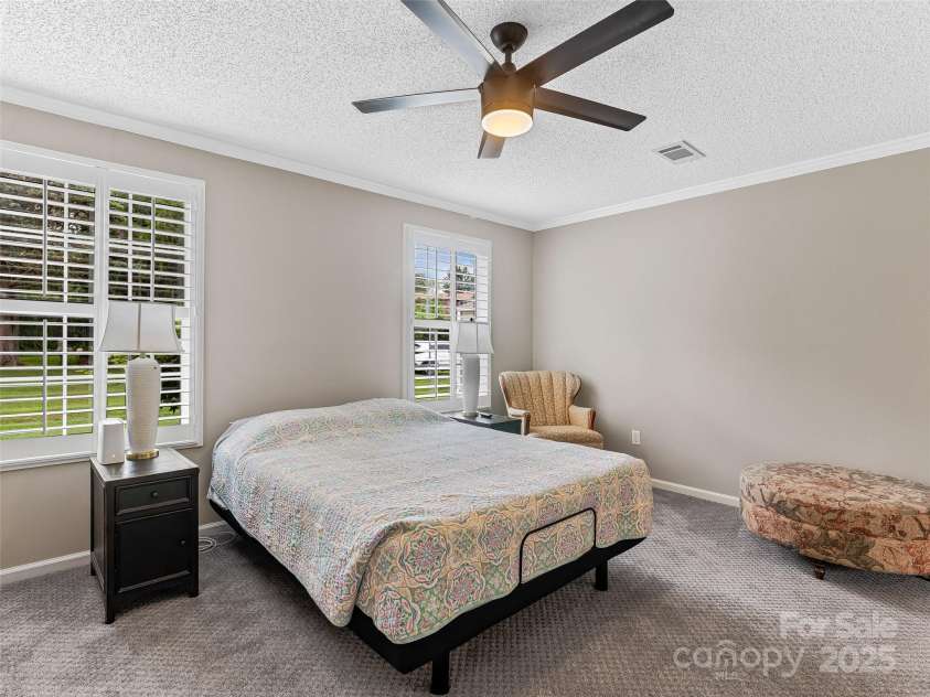 115 Ruth Whitaker Road, Hendersonville, NC 28791.  MLS# CAR4287738, YatesRealty ID 2788. 