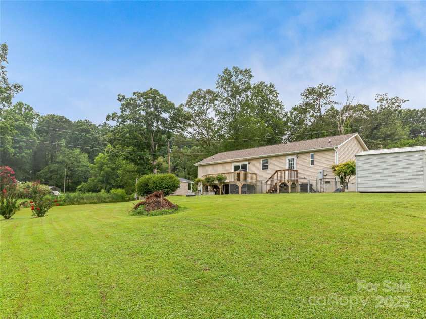 115 Ruth Whitaker Road, Hendersonville, NC 28791.  MLS# CAR4287738, YatesRealty ID 2788. 