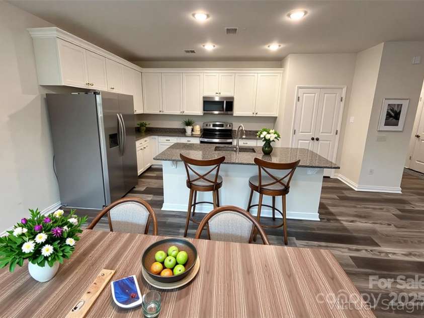 578 30th Avenue Circle, Hickory, NC 28601.  MLS# CAR4328574, YatesRealty ID 2788. 