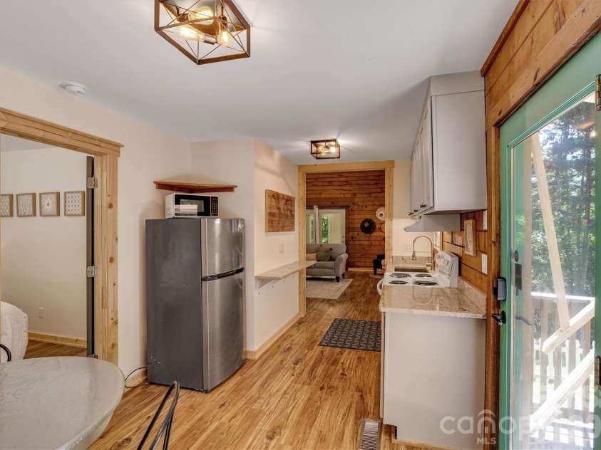 8347 Cedar Circle, Connelly Springs, NC 28612.  MLS# CAR4388010, YatesRealty ID 27880. Focused Front Entry View 