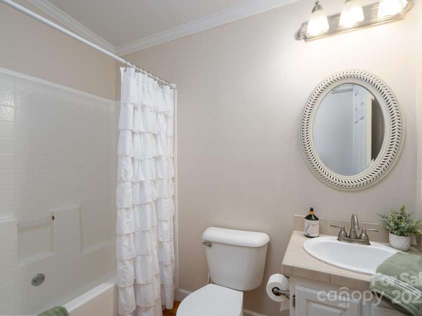 1408 Wildwood Drive, Kannapolis, NC 28081.  MLS# CAR4279895, YatesRealty ID 27881. Bath #3