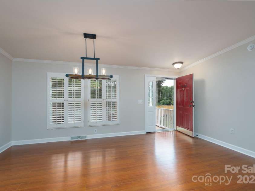 1408 Wildwood Drive, Kannapolis, NC 28081.  MLS# CAR4279895, YatesRealty ID 27881. Dining Area - View 1