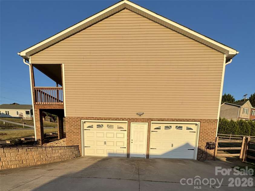2311 Merts Way, Hudson, NC 28638.  MLS# CAR4383154, YatesRealty ID 27881. 