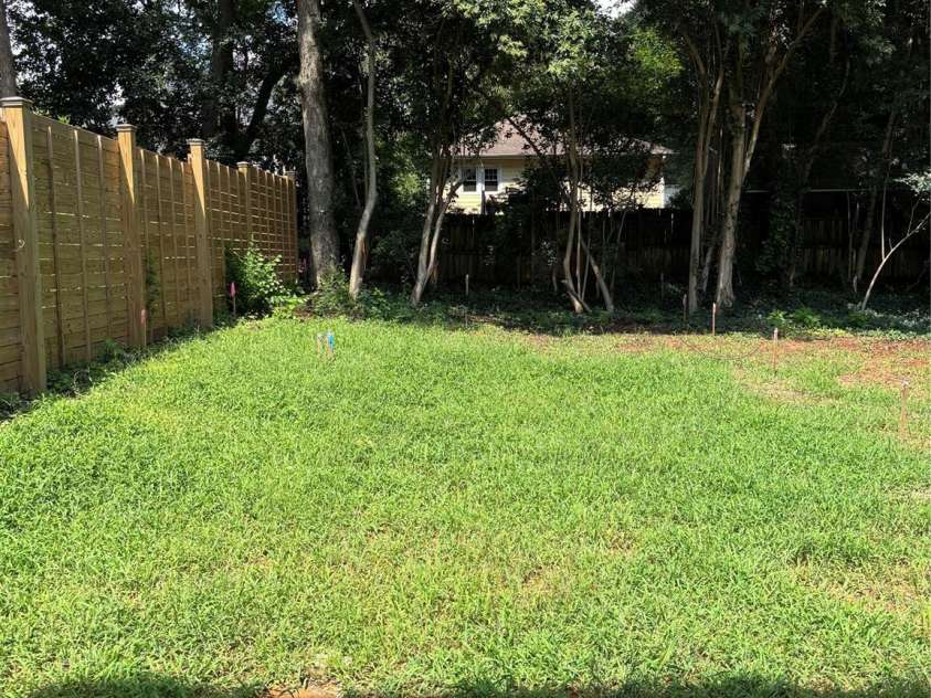 1409 Downs Avenue, Charlotte, NC 28205.  MLS# CAR4291255, YatesRealty ID 27882. Rear yard