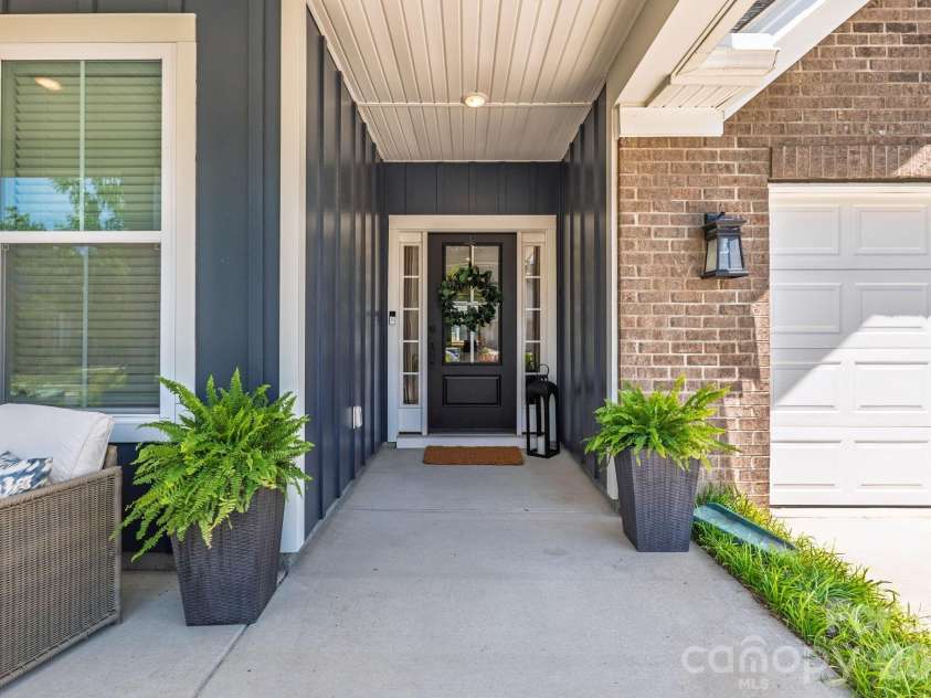 6271 Six String Court, Fort Mill, SC 29708.  MLS# CAR4384040, YatesRealty ID 27883. 