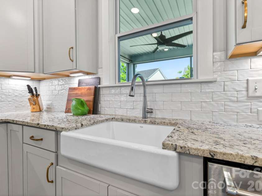 6271 Six String Court, Fort Mill, SC 29708.  MLS# CAR4384040, YatesRealty ID 27883. 