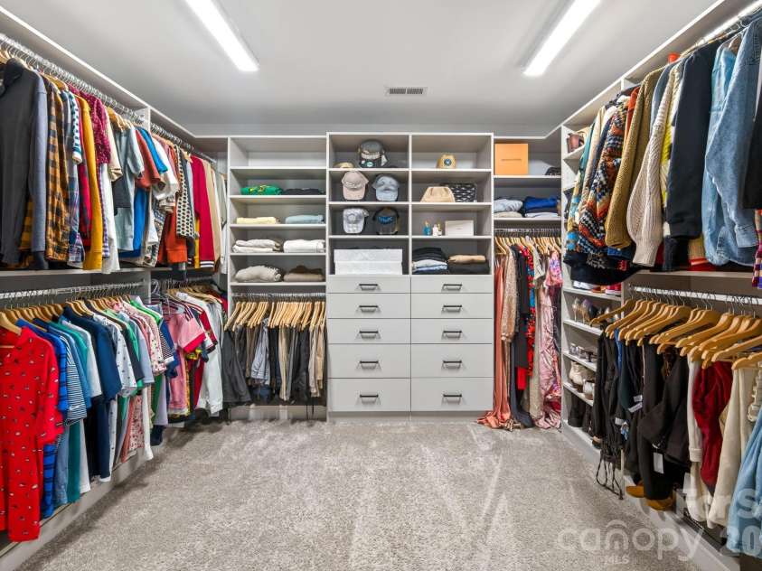 6271 Six String Court, Fort Mill, SC 29708.  MLS# CAR4384040, YatesRealty ID 27883. Primary Closet has Custom Shelving