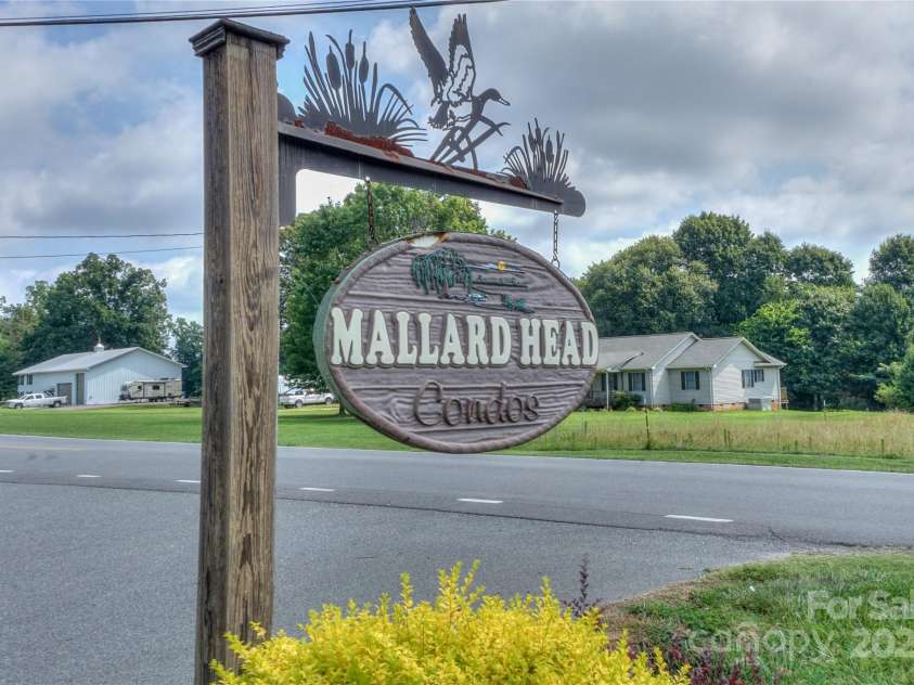 821 Mallard Head Lane, Mooresville, NC 28117.  MLS# CAR4278775, YatesRealty ID 27883. 