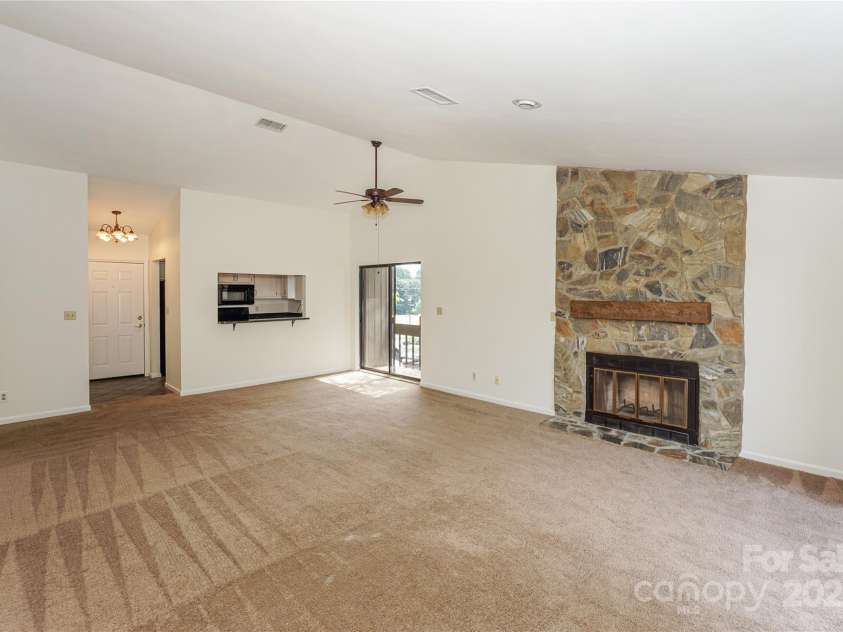 821 Mallard Head Lane, Mooresville, NC 28117.  MLS# CAR4278775, YatesRealty ID 27883. 