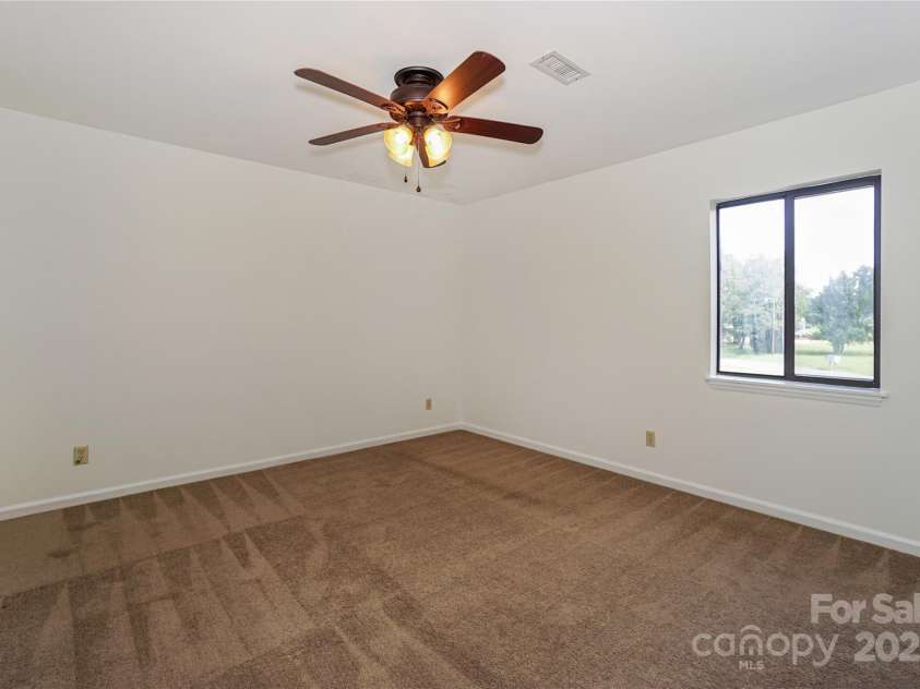 821 Mallard Head Lane, Mooresville, NC 28117.  MLS# CAR4278775, YatesRealty ID 27883. 