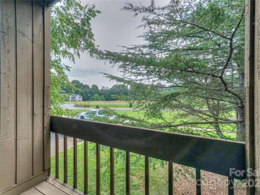 821 Mallard Head Lane, Mooresville, NC 28117.  MLS# CAR4278775, YatesRealty ID 27883. 