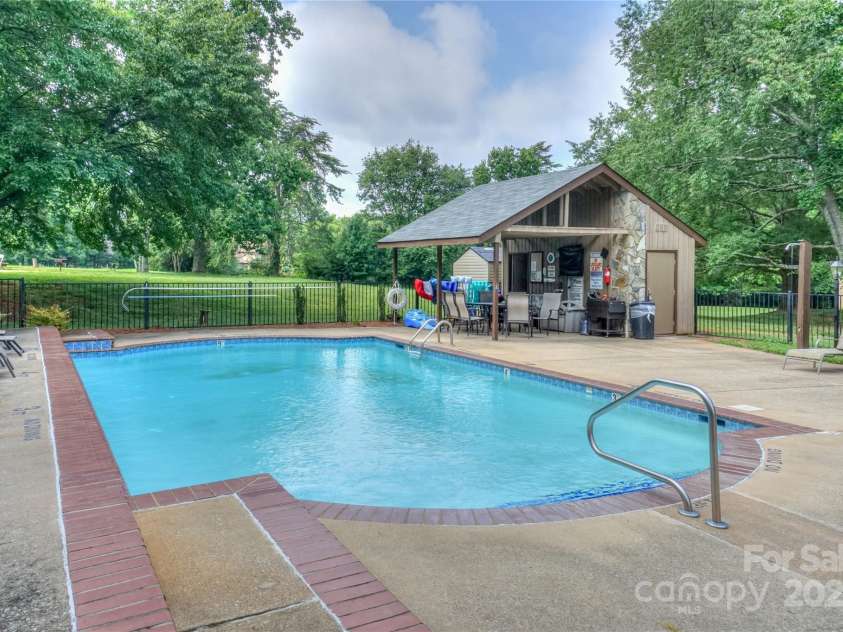 821 Mallard Head Lane, Mooresville, NC 28117.  MLS# CAR4278775, YatesRealty ID 27883. 