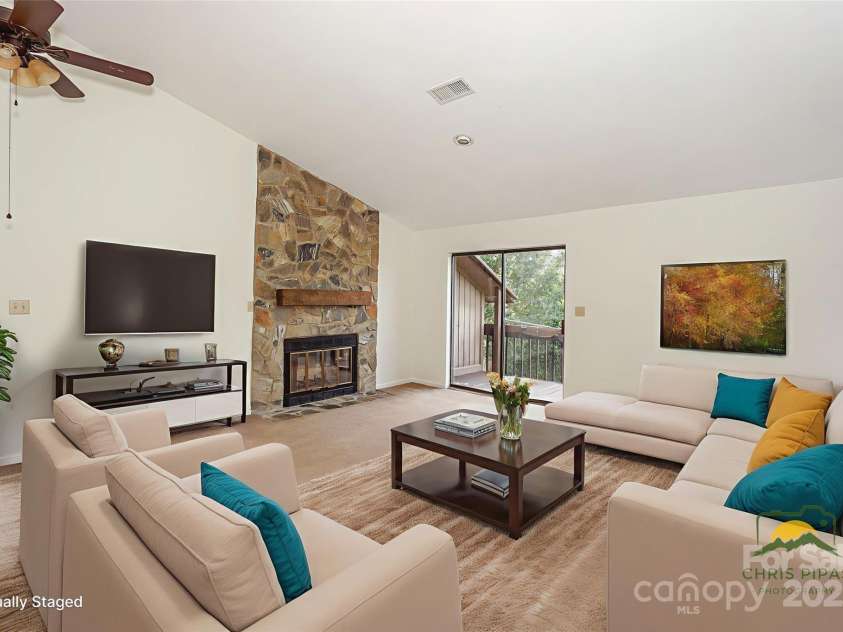 821 Mallard Head Lane, Mooresville, NC 28117.  MLS# CAR4278775, YatesRealty ID 27883. 