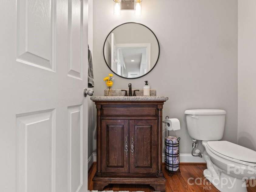 286 Corona Circle, Mooresville, NC 28117.  MLS# CAR4385796, YatesRealty ID 27884. Half Bath