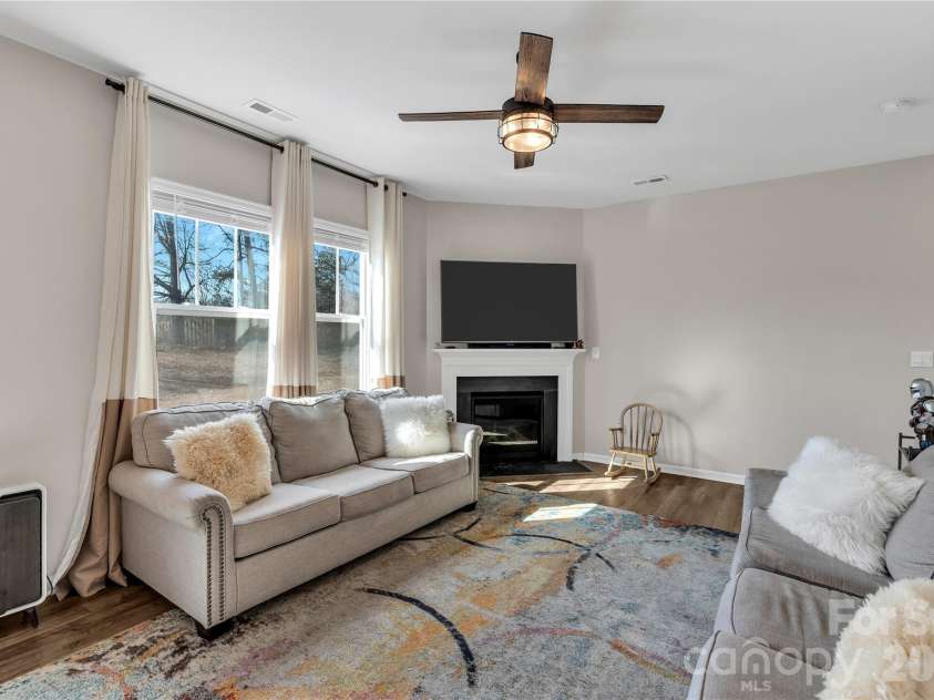 124 Sequoia Forest Drive, Mooresville, NC 28117.  MLS# CAR4355912, YatesRealty ID 27885. 