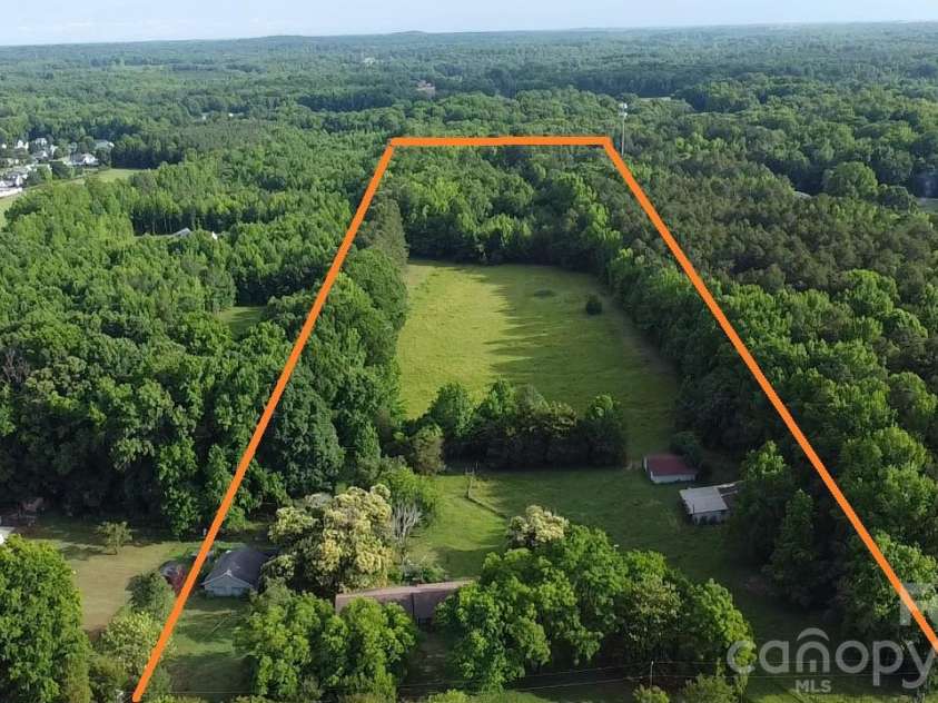 713 Eastbend Lane, Salisbury, NC 28146.  MLS# CAR4389089, YatesRealty ID 27886. 