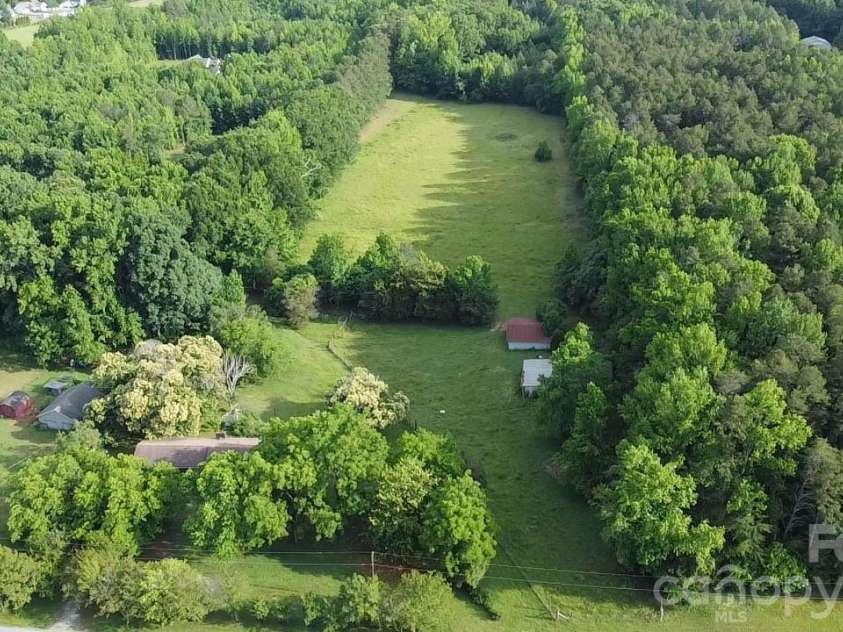 713 Eastbend Lane, Salisbury, NC 28146.  MLS# CAR4389089, YatesRealty ID 27886. 