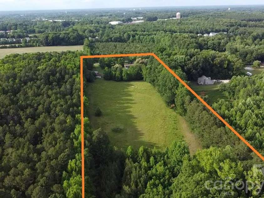 713 Eastbend Lane, Salisbury, NC 28146.  MLS# CAR4389089, YatesRealty ID 27886. 