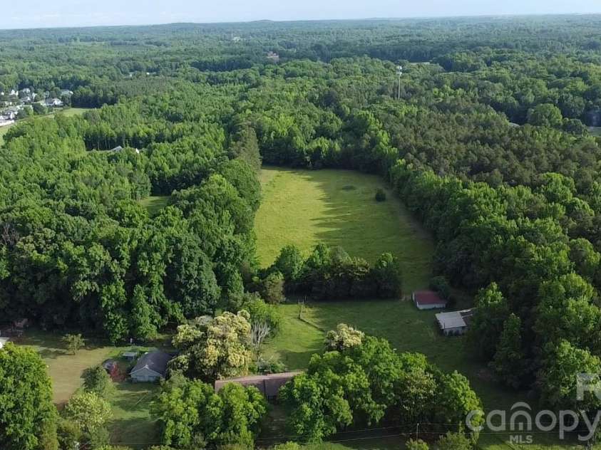 713 Eastbend Lane, Salisbury, NC 28146.  MLS# CAR4389089, YatesRealty ID 27886. 